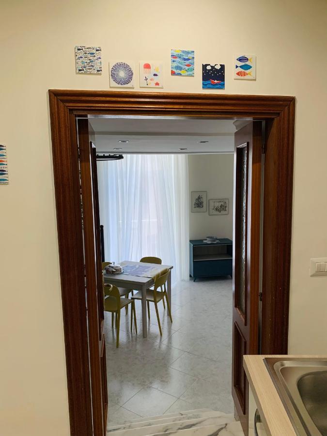 La Casetta In Centro Napels Buitenkant foto